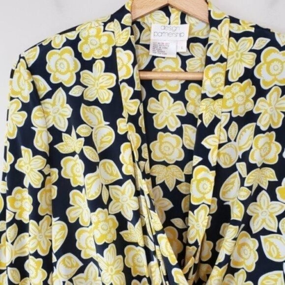 Vintage Design Partnership | Yellow Black Floral Crossover Blouse - Picture 3 of 6